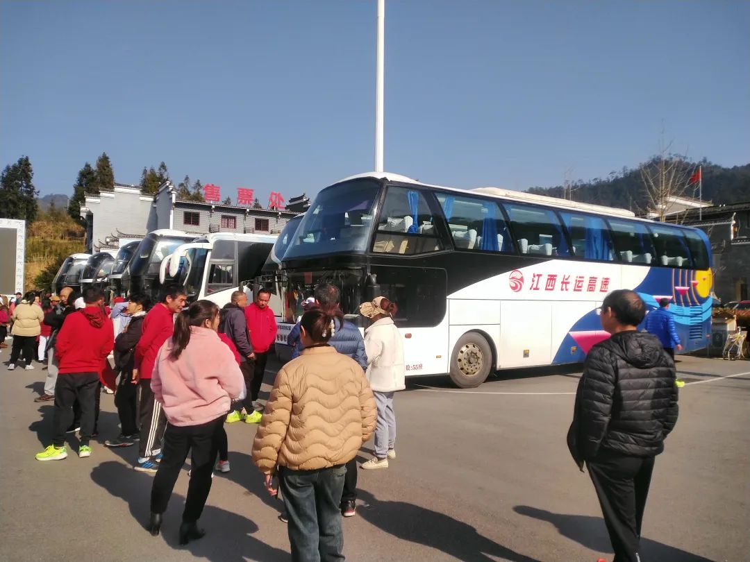 景德鎮(zhèn)長運(yùn):助力登高健身大會 圓滿完成“開門第一大單”