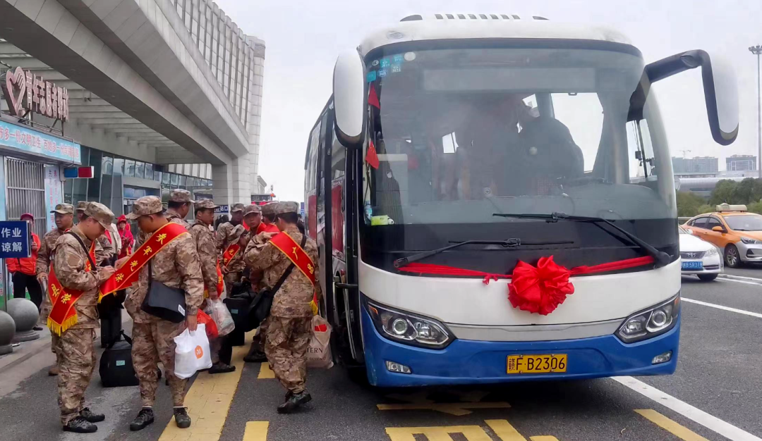 撫州長(zhǎng)運(yùn):廣昌分公司全力做好春季新兵運(yùn)輸保障任務(wù)
