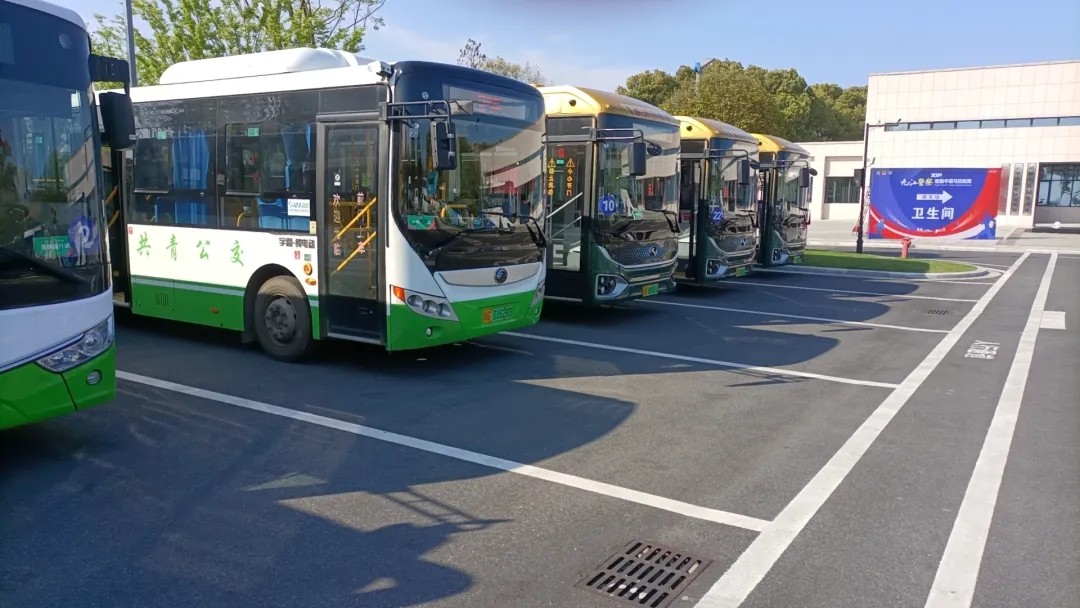 九江長(zhǎng)運(yùn):共青公司圓滿(mǎn)完成2024年九江警察首屆半程馬拉松賽運(yùn)輸任務(wù)