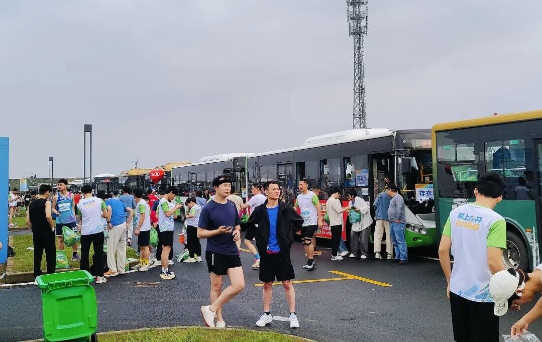 九江長運:圓滿完成“春光杯”馬拉松賽事運輸任務(wù)