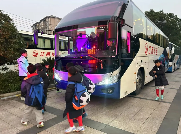 都市城際公交:圓滿完成“軍山湖杯”運(yùn)輸保障任務(wù)