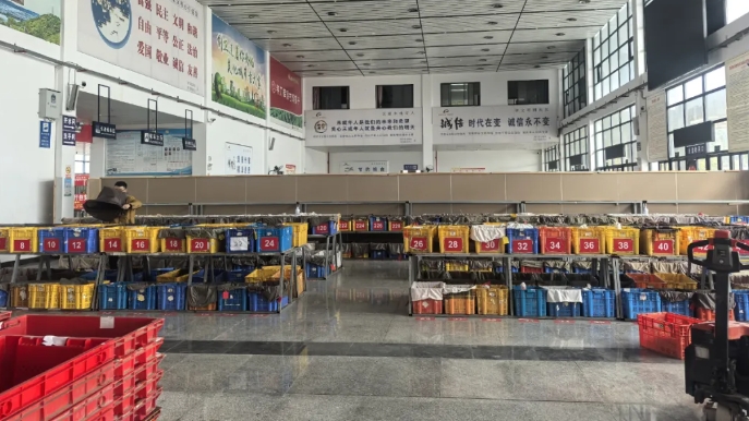 黃山長運(yùn)：祁門公交攜手美團(tuán)優(yōu)選，閑置場地?zé)òl(fā)新活力